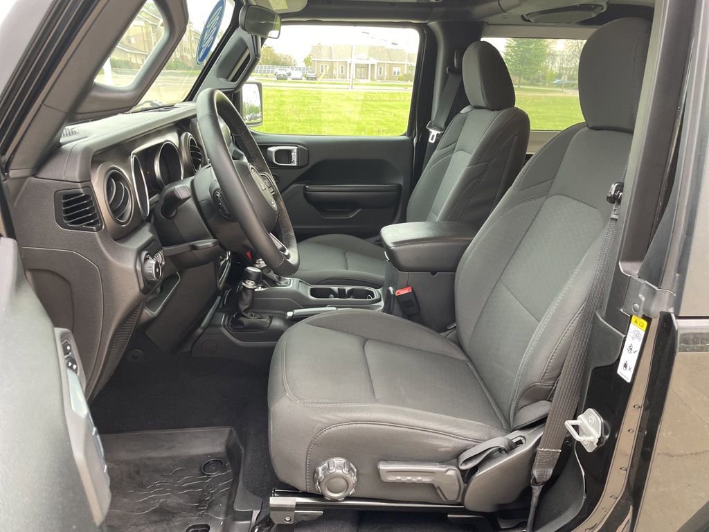 Used 2020 Jeep Wrangler Sport AWD/4WD image 8