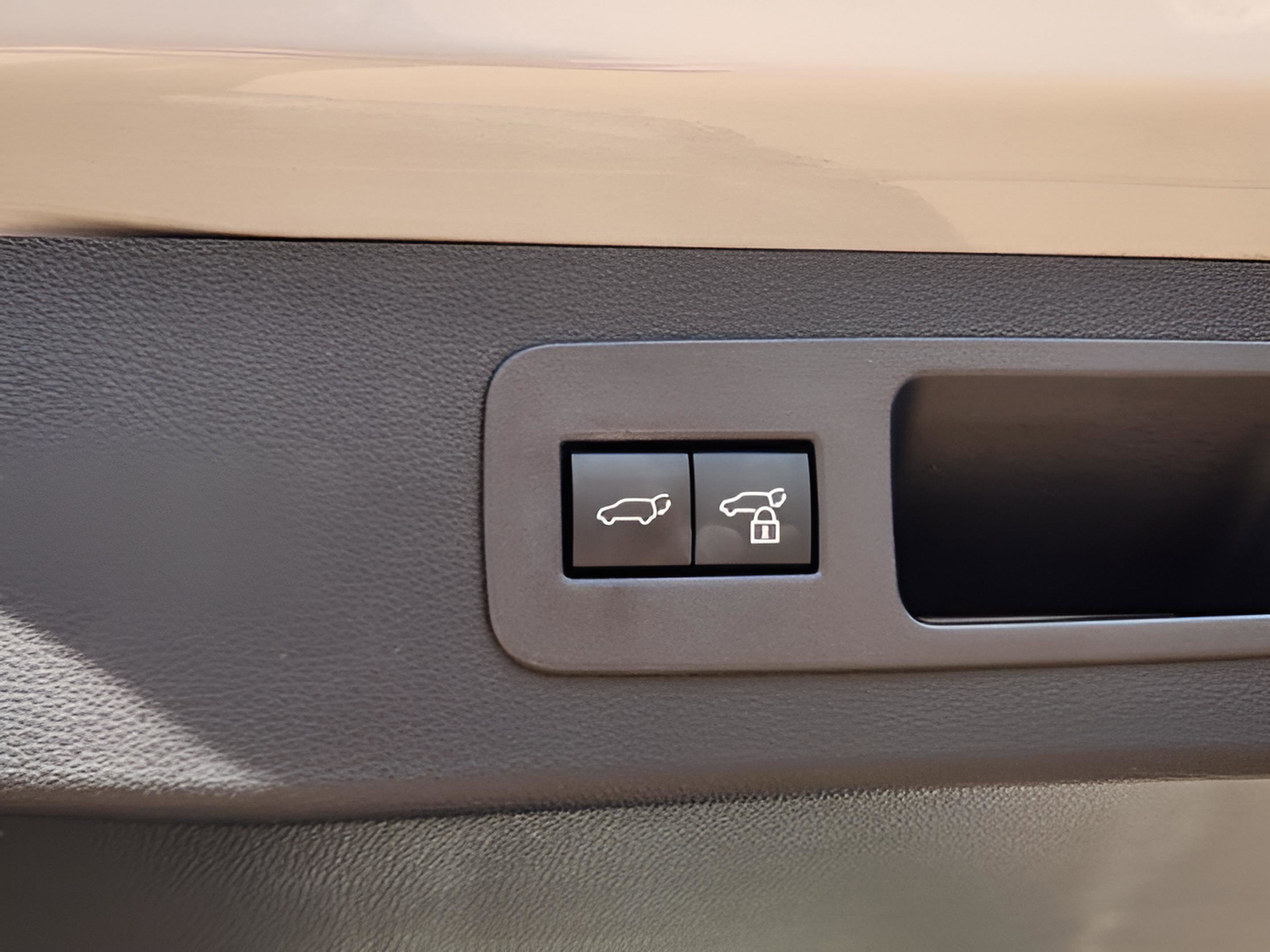 Used 2024 Lexus LX 600 4WD w/ Appearance Package image 94