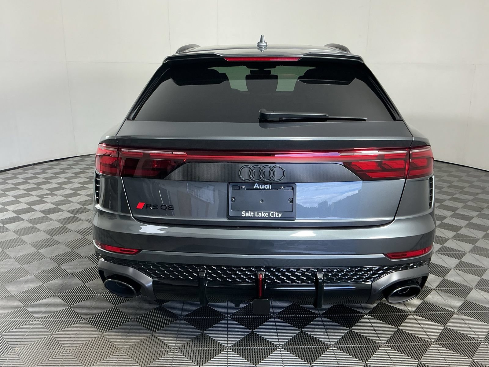 New 2027 Audi RS Q8 performance AWD/4WD image 8