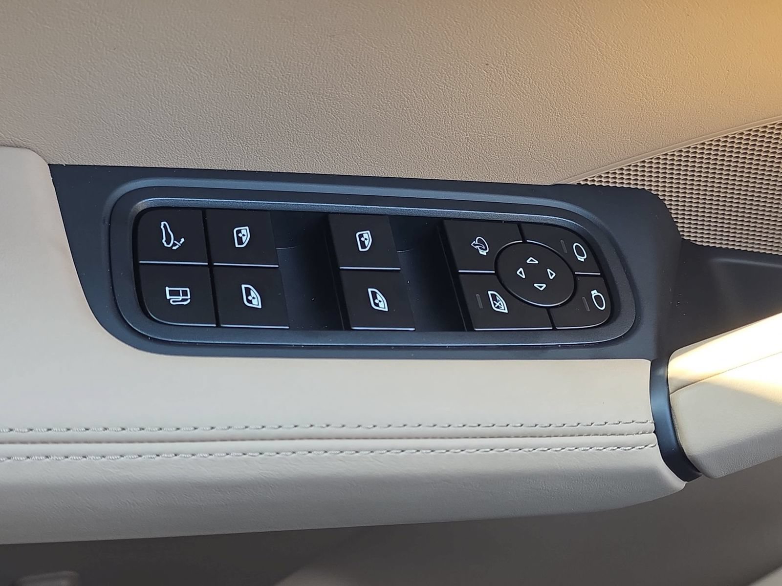 New 2026 Porsche Cayenne S AWD/4WD image 20