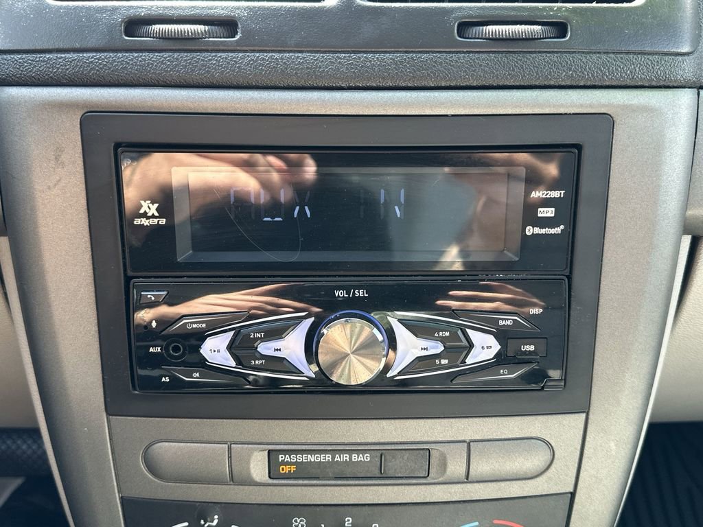 Used 2009 Chevrolet Cobalt LT w/ Preferred Equipment Group FWD image 24