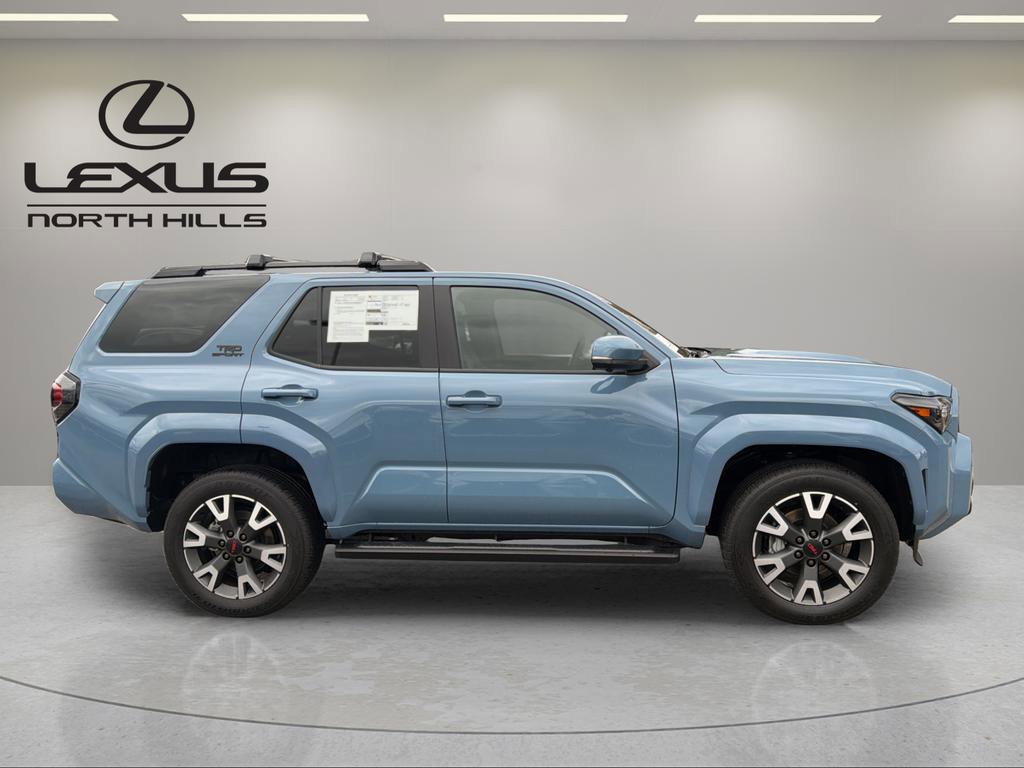 Used 2025 Toyota 4Runner TRD Sport Premium w/ Tow Technology Package image 5