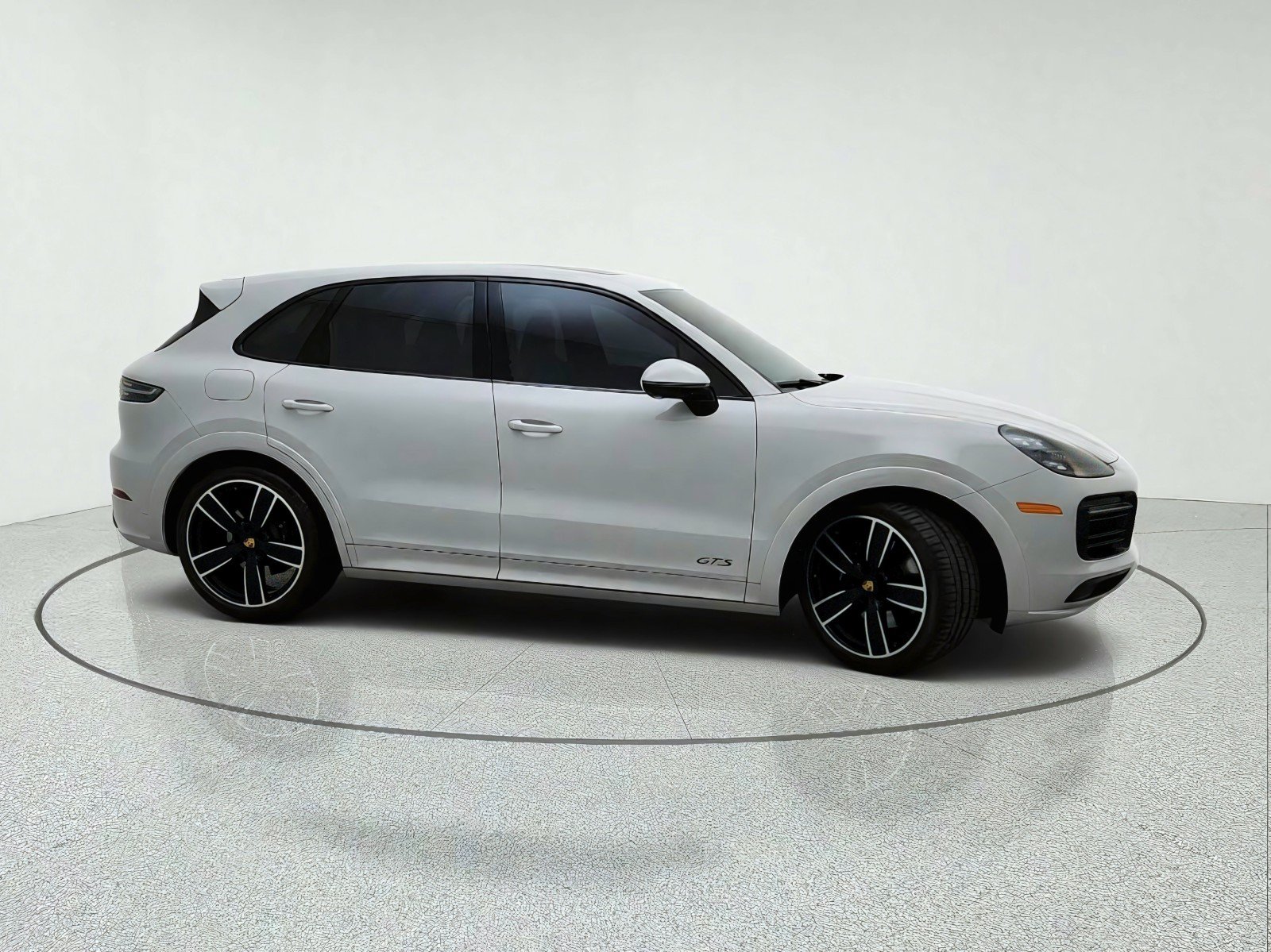 Used 2023 Porsche Cayenne GTS AWD/4WD image 6