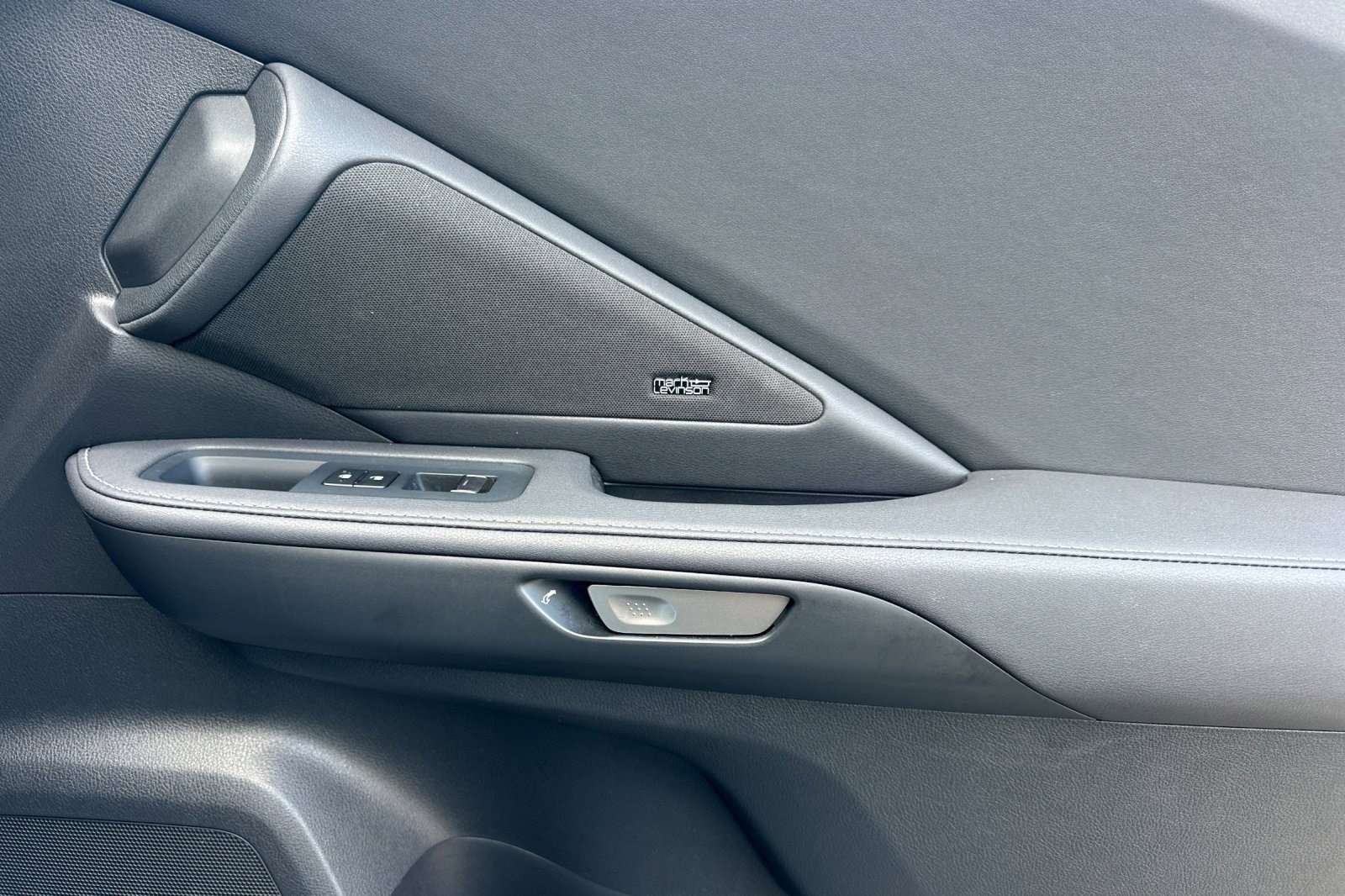 Certified 2025 Lexus TX 500h AWD w/ Technology Package image 23