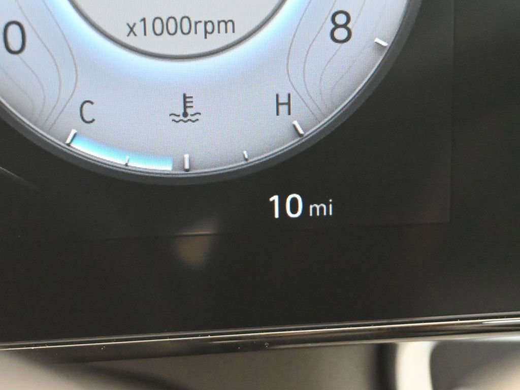 New 2026 Hyundai Elantra Limited image 36