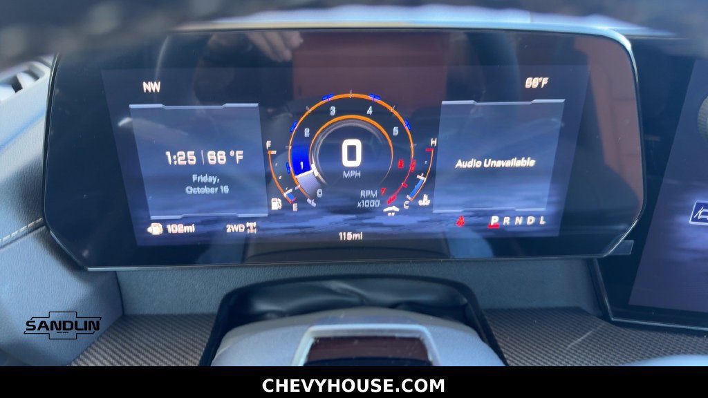 New 2027 Chevrolet Traverse Z71 w/ Enhanced Driving Package AWD/4WD image 80