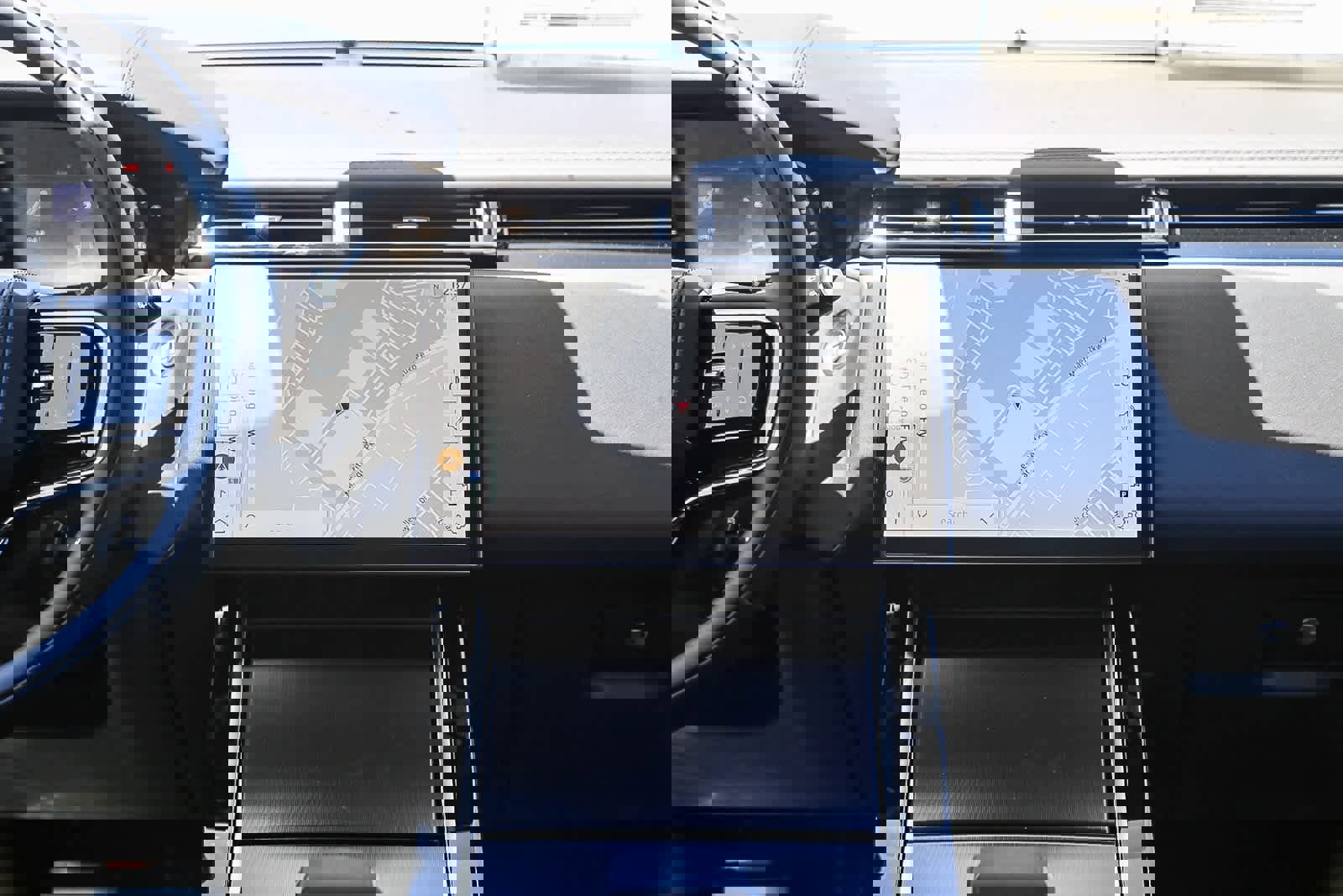 New 2026 Land Rover Range Rover Velar Dynamic SE image 11