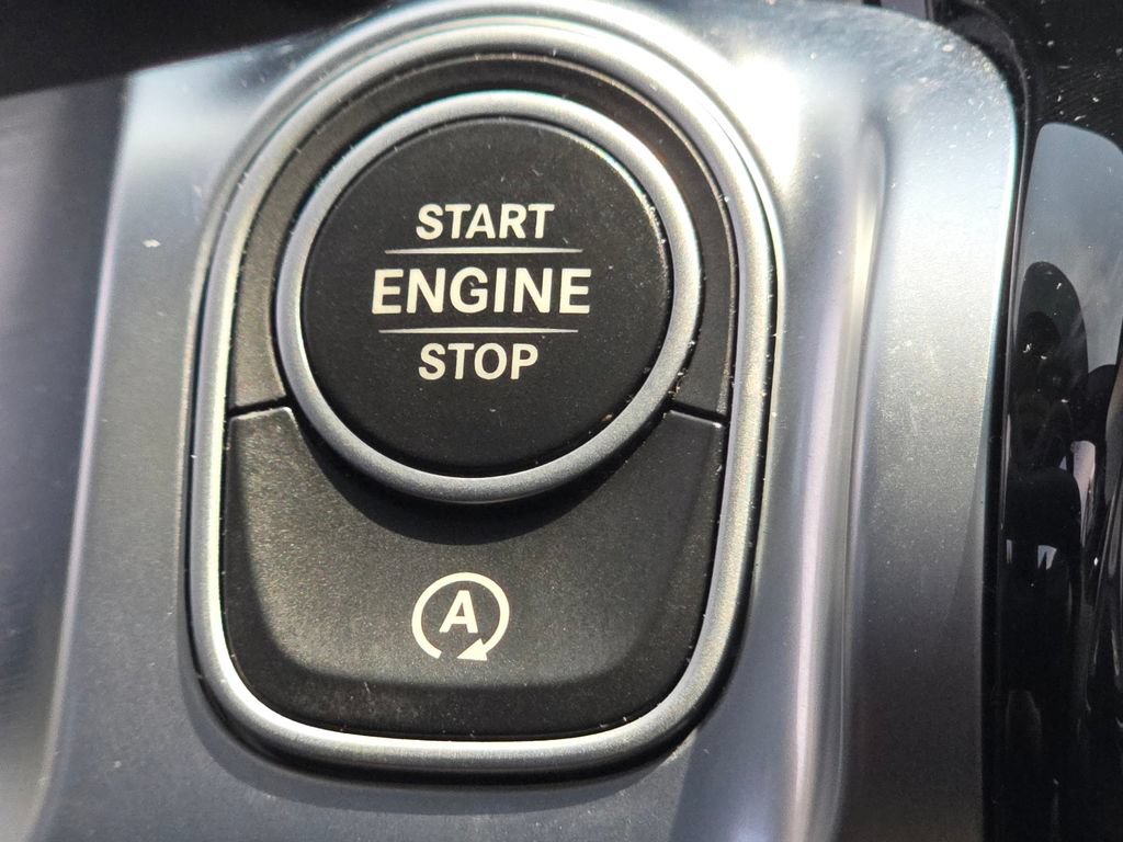 Certified 2023 Mercedes-Benz GLB 250 4MATIC image 38