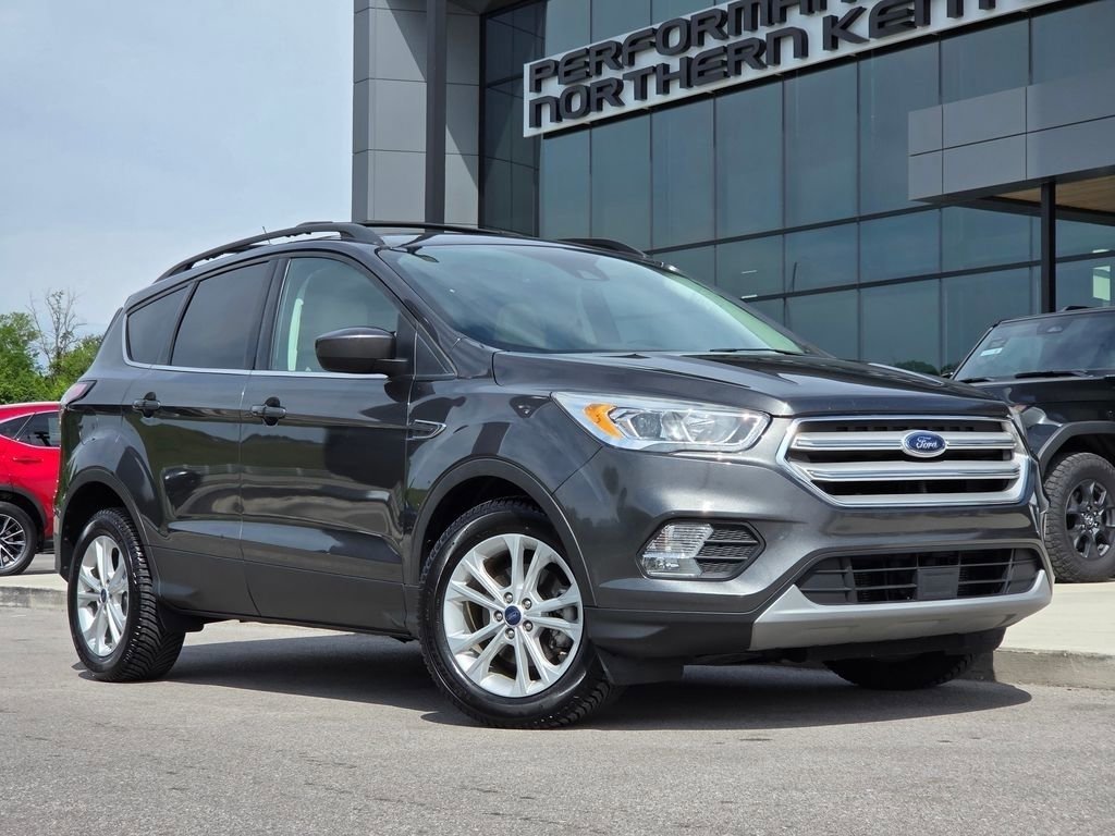 Used 2018 Ford Escape SEL w/ Ford Safe & Smart Package FWD image 2
