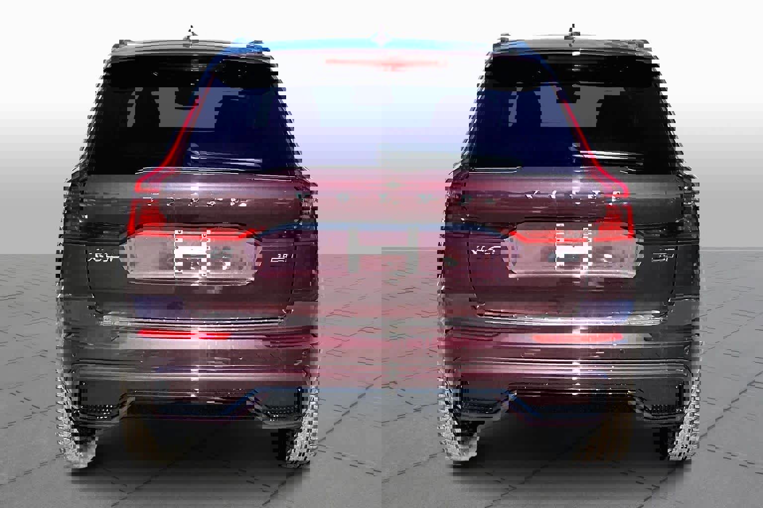 New 2026 Volvo XC60 B5 Ultra w/ Protection Package Premier image 4