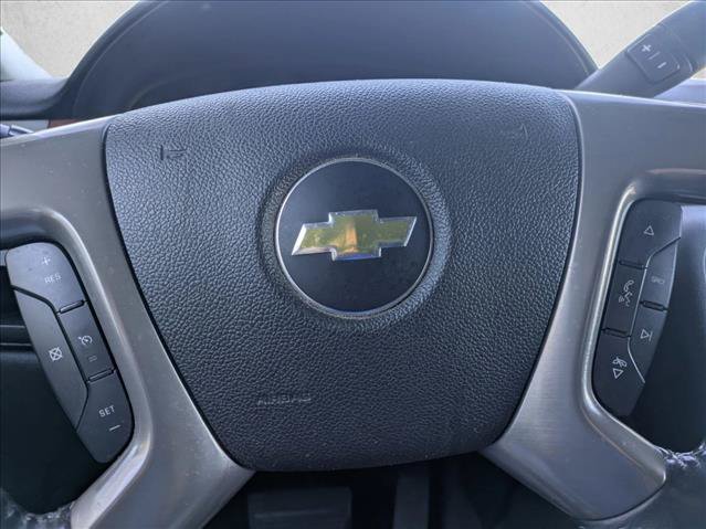Used 2012 Chevrolet Suburban LT RWD image 13