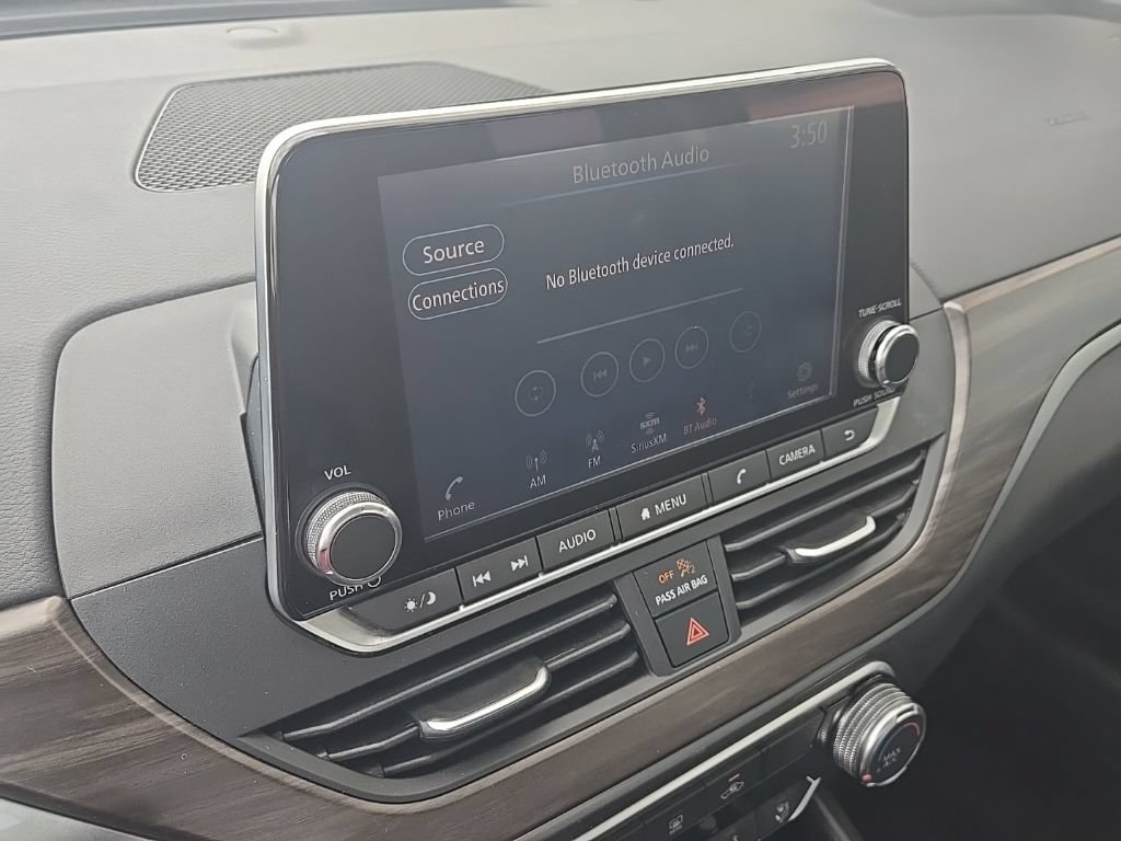 Used 2024 Nissan Altima 2.5 SV FWD image 20