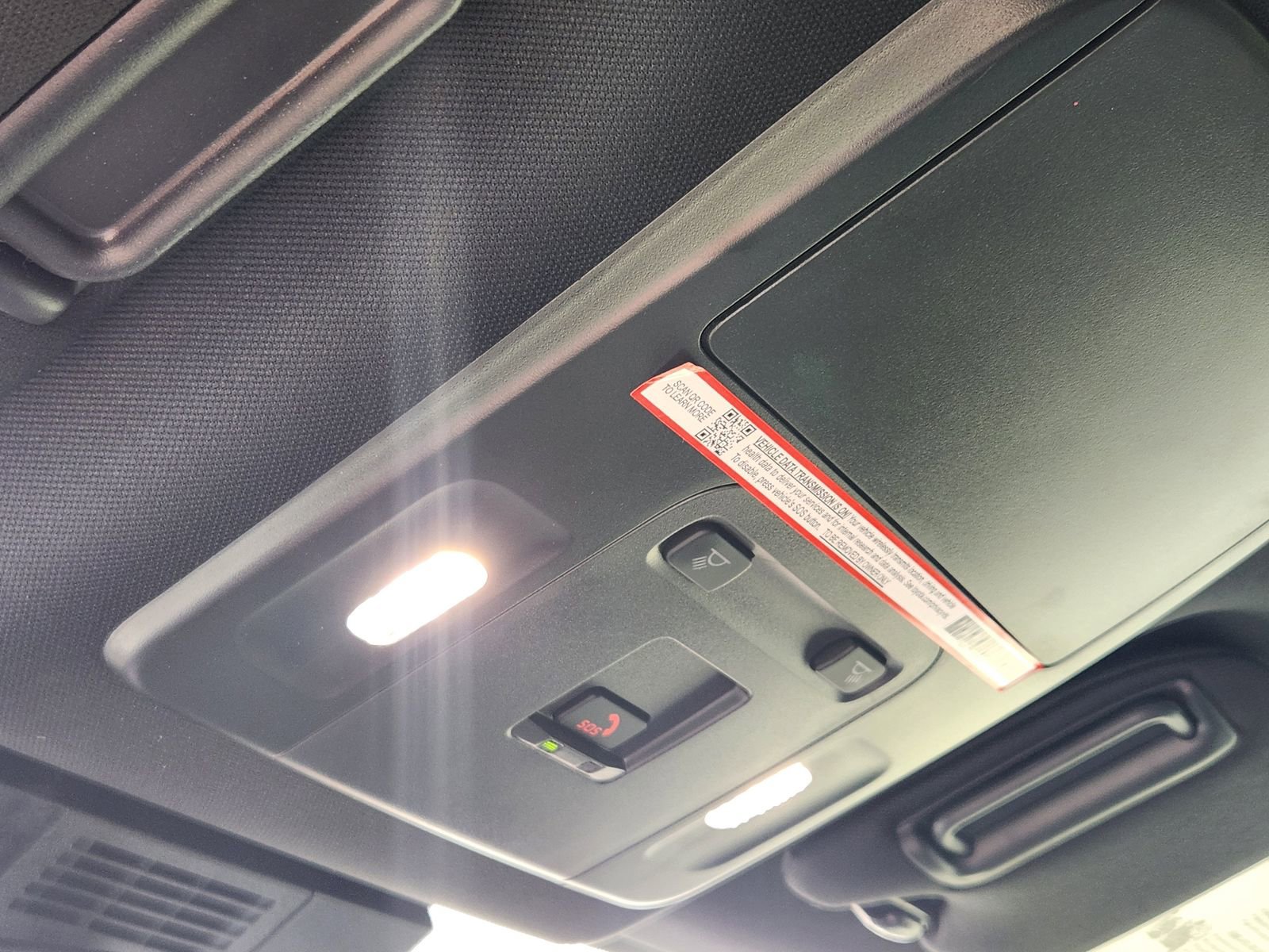 Used 2025 Toyota Camry SE w/ Convenience Package image 29