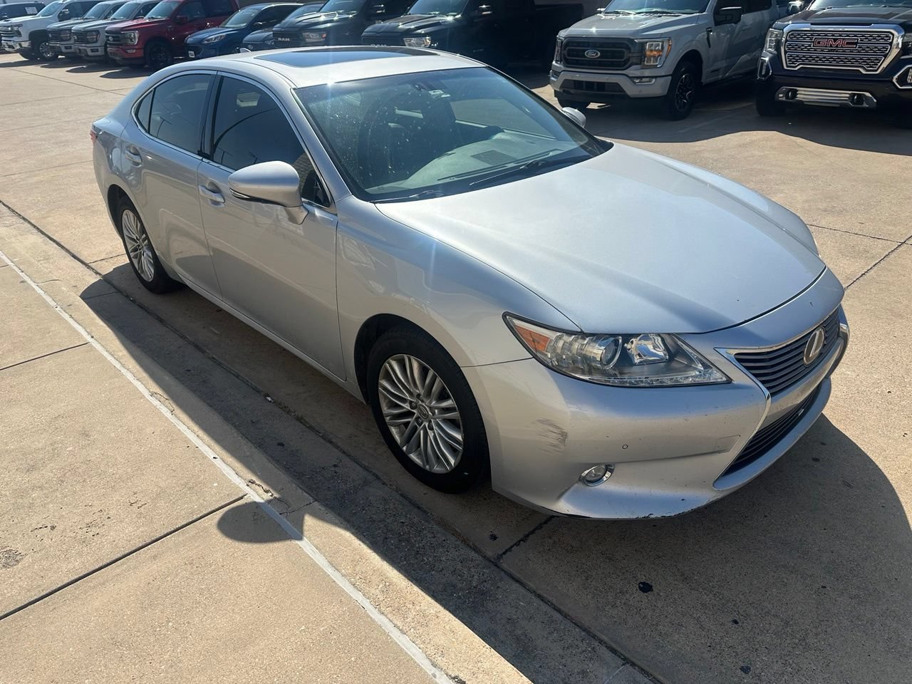 Used 2015 Lexus ES 350 w/ Luxury Package FWD image 1