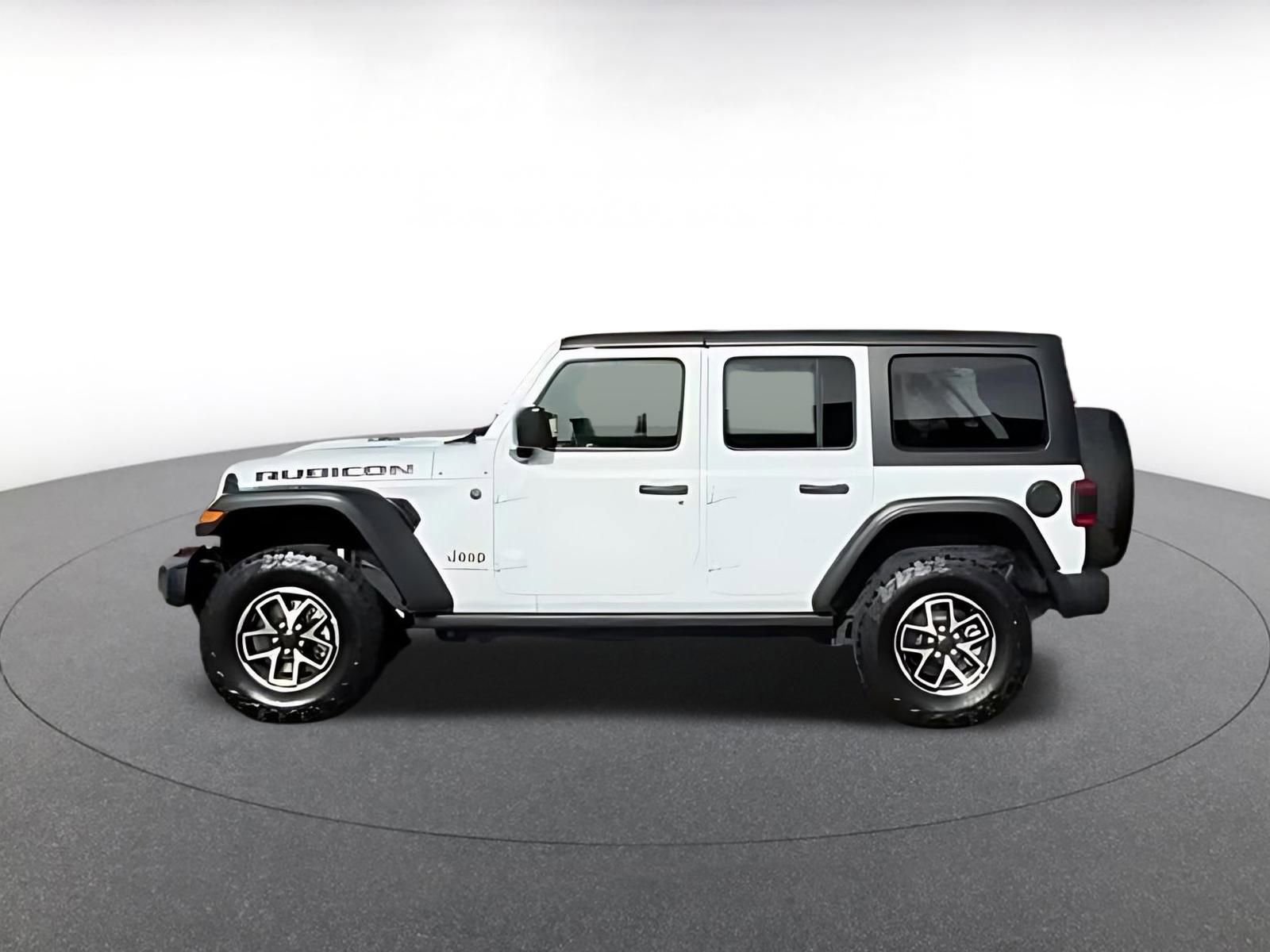 Used 2025 Jeep Wrangler Unlimited Rubicon image 4