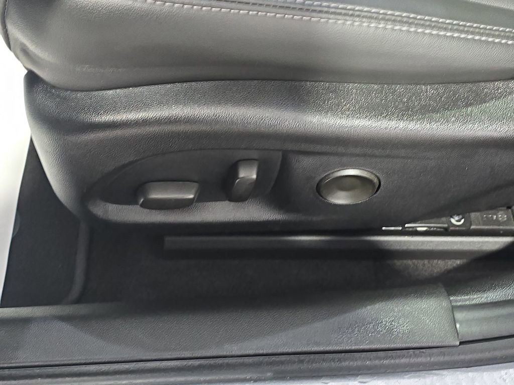 Used 2021 Cadillac CT4 Luxury w/ Sun And Sound Package image 17