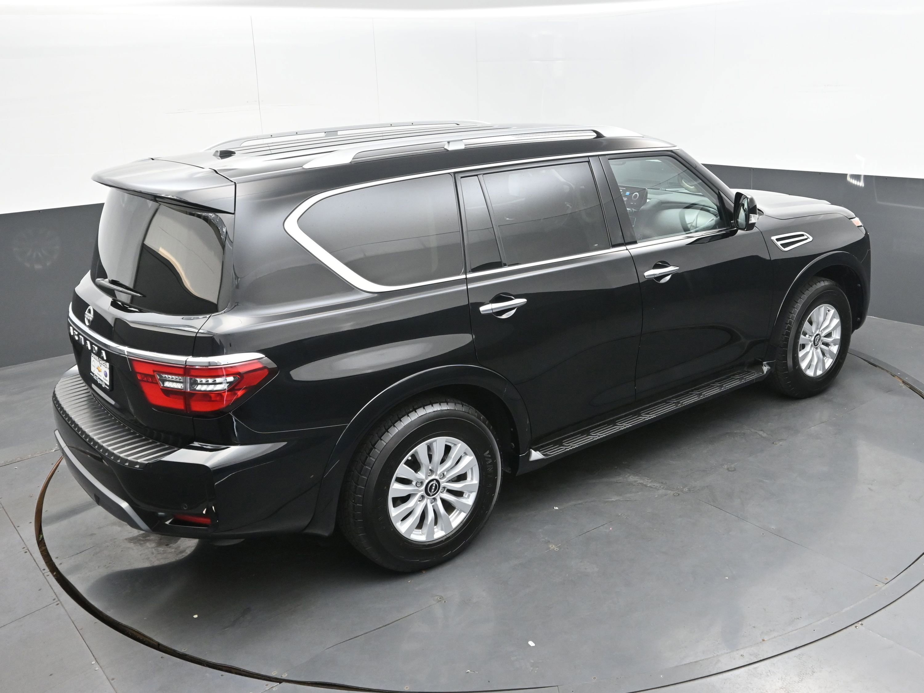 Used 2024 Nissan Armada SV image 35
