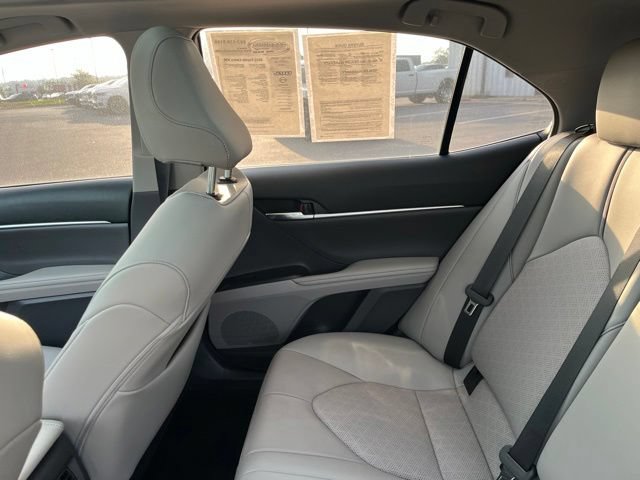Used 2022 Toyota Camry XSE FWD image 15