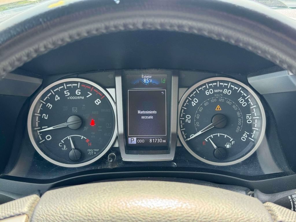 Used 2022 Toyota Tacoma SR5 AWD/4WD image 26