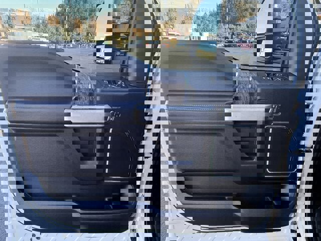 Used 2019 Ford F250 Lariat w/ Lariat Ultimate Package image 27