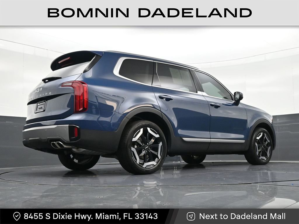 Used 2025 Kia Telluride S image 27