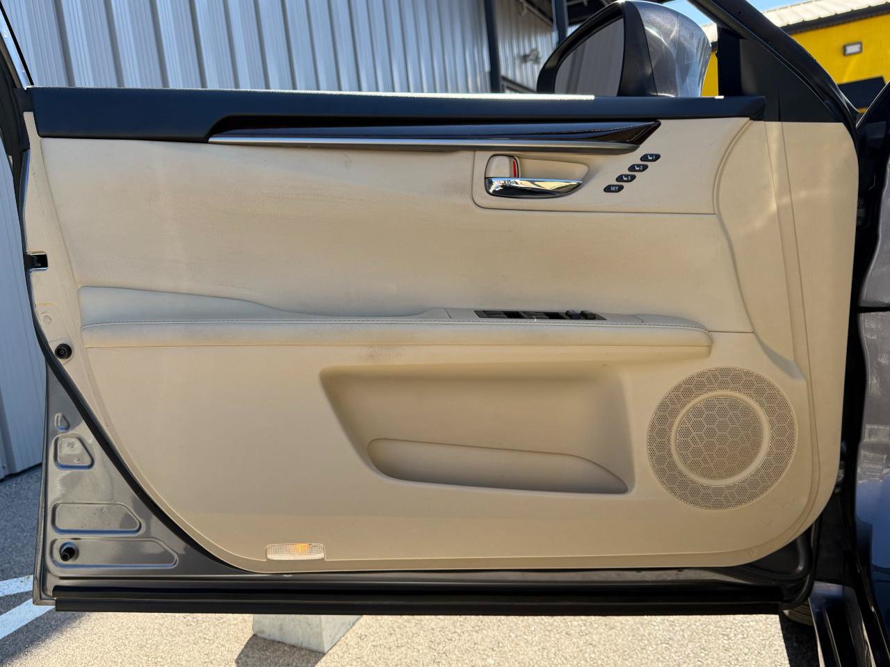 Used 2013 Lexus ES 350 w/ Premium Pkg FWD image 17