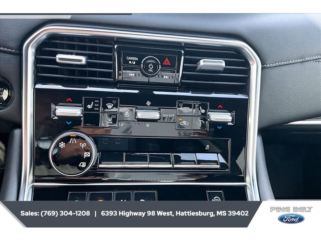 Used 2025 Nissan Armada SL image 23