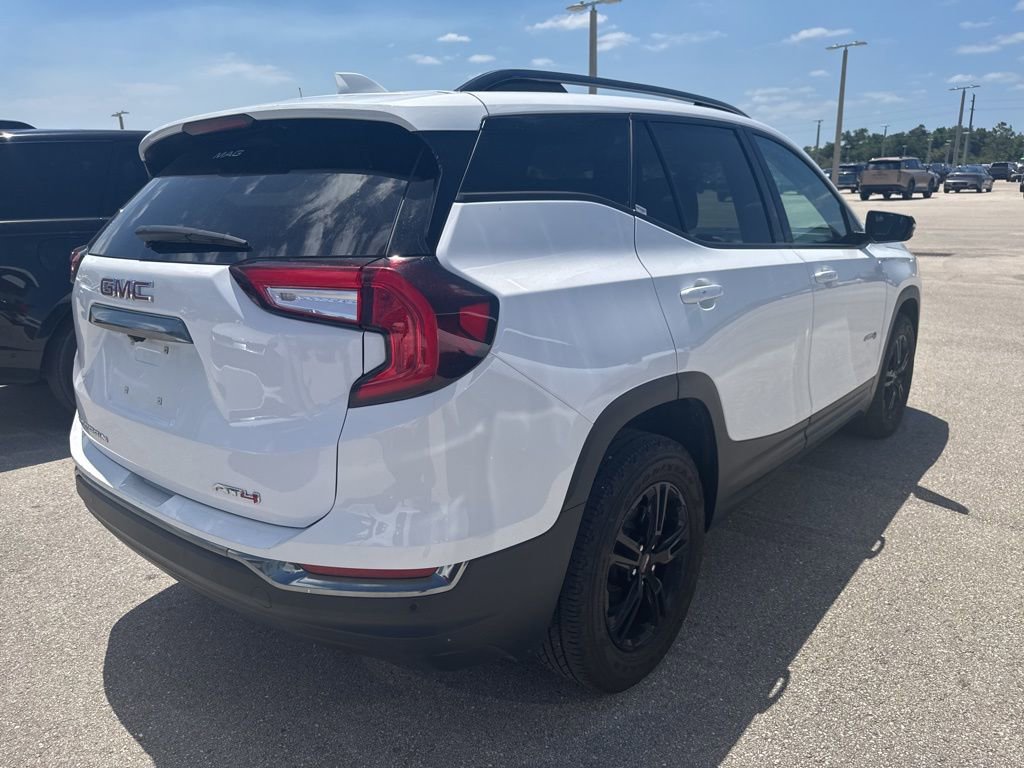 Used 2024 GMC Terrain AT4 image 2
