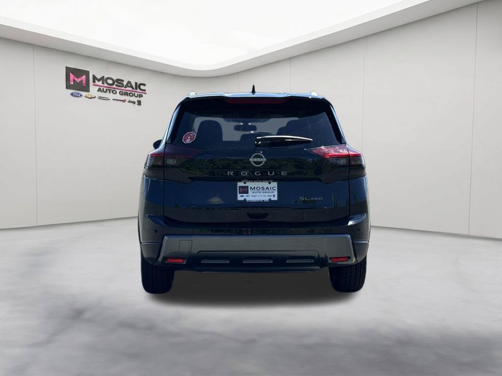 Used 2026 Nissan Rogue SL AWD/4WD image 6