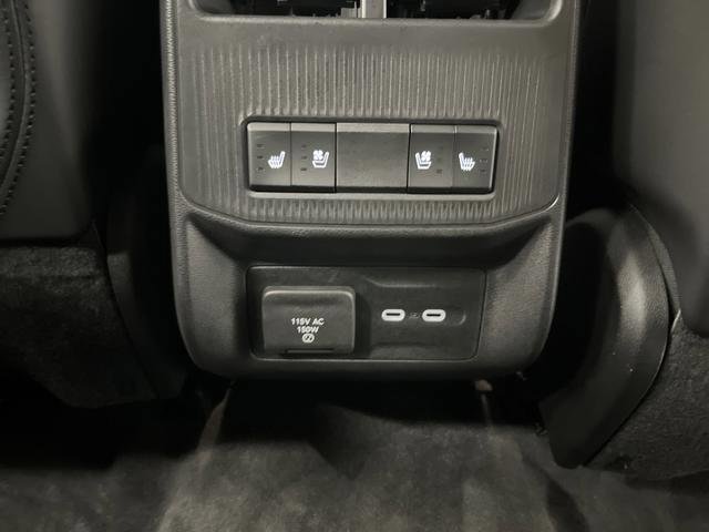 Used 2024 Jeep Wagoneer Launch Edition image 36