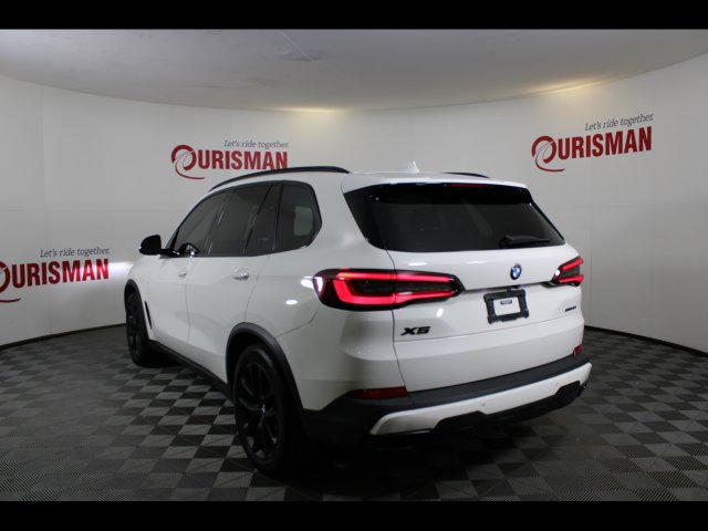 Used 2021 BMW X5 xDrive40i w/ Executive Package 2 AWD/4WD image 6