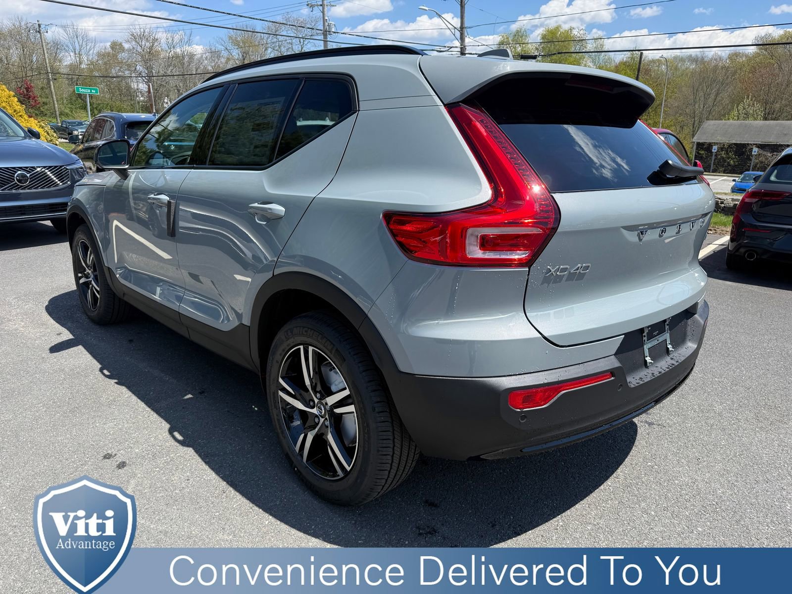 New 2026 Volvo XC40 B5 Core w/ Climate Package AWD/4WD image 6