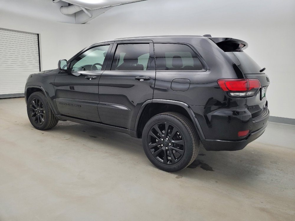 Used 2021 Jeep Grand Cherokee Laredo X image 3