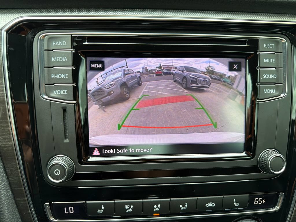 Used 2017 Volkswagen Passat 1.8T SE FWD image 20