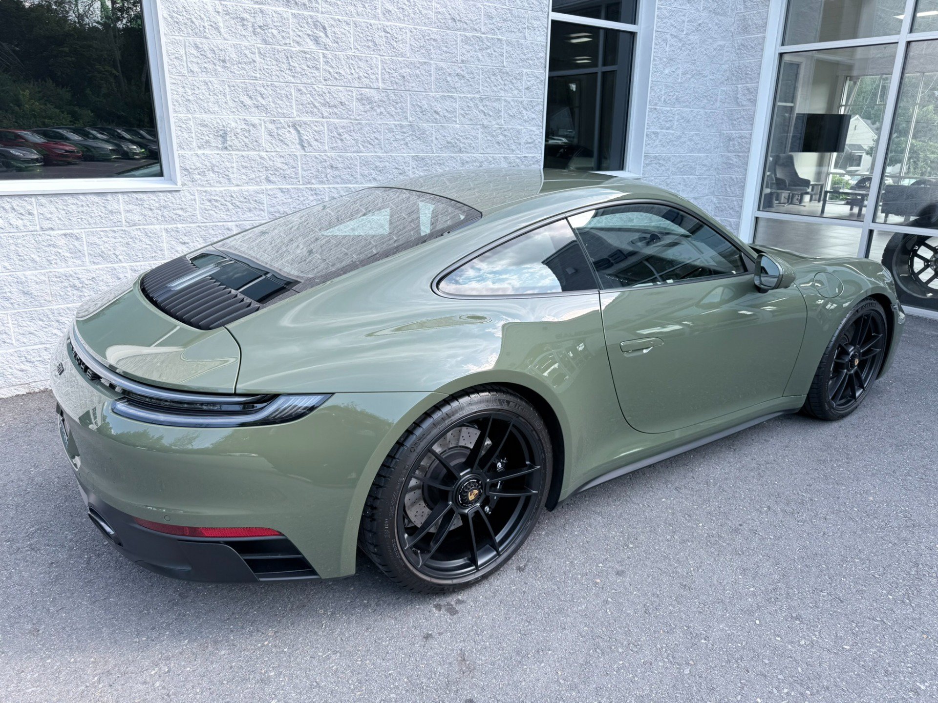 Used 2024 Porsche 911 Carrera GTS RWD image 33