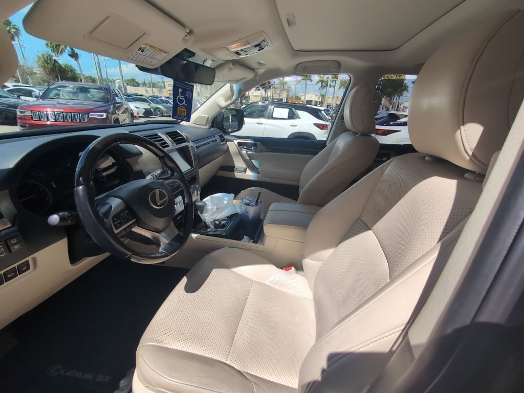 Certified 2020 Lexus GX 460 Luxury w/ Accessory Package image 12
