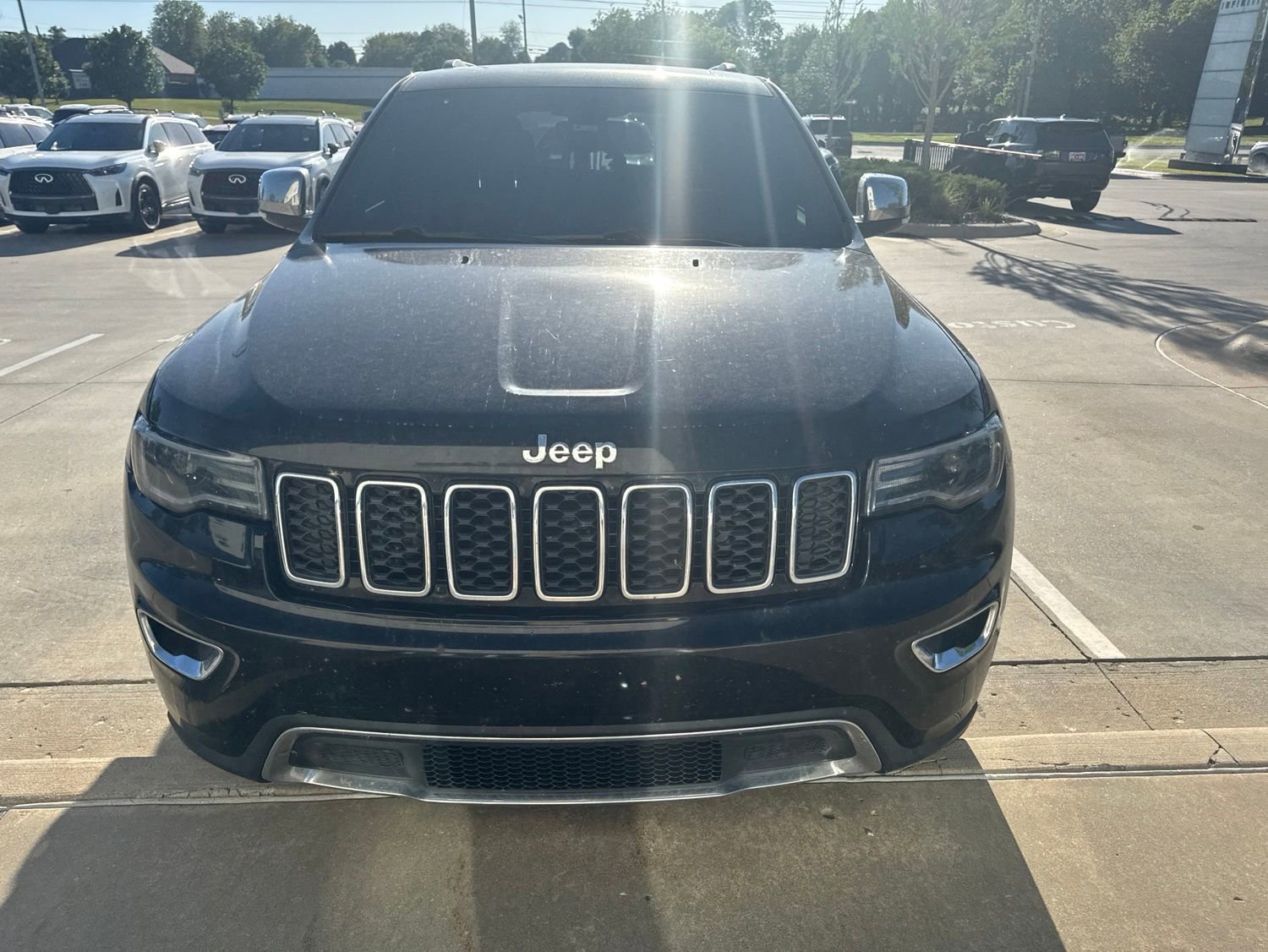 Used 2020 Jeep Grand Cherokee Limited w/ Premium Lighting Group AWD/4WD image 3