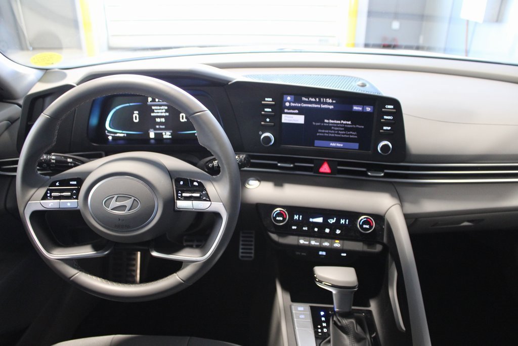 Used 2025 Hyundai Elantra Sport image 23