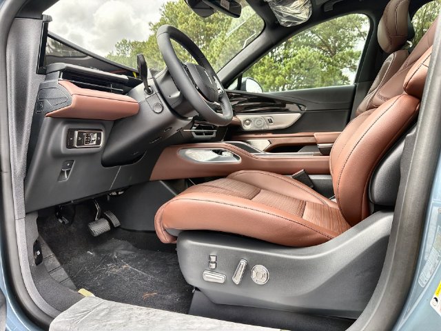 New 2026 Lincoln Nautilus Reserve AWD/4WD image 12