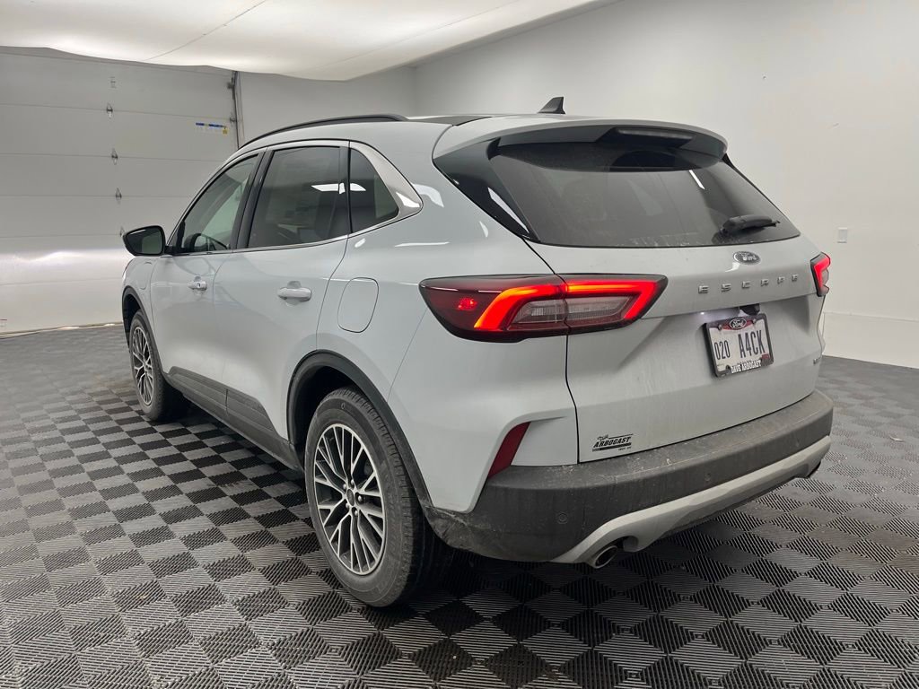 New 2026 Ford Escape SE w/ PHEV Premium Package image 9