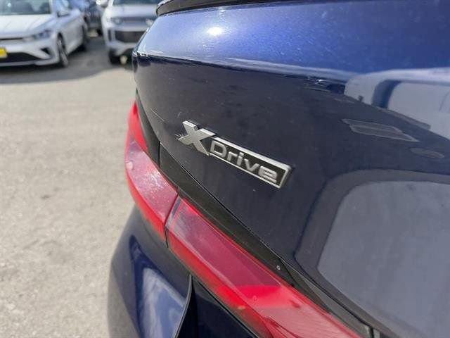 Used 2022 BMW M550i xDrive w/ Premium Package image 10