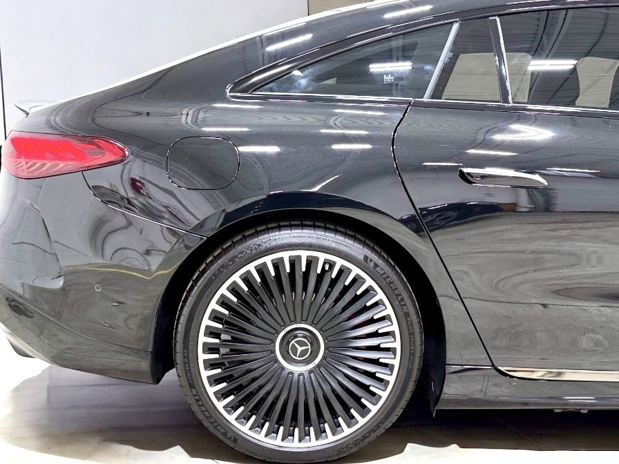 Used 2023 Mercedes-Benz EQS AMG 4MATIC w/ Trim Level Package image 7