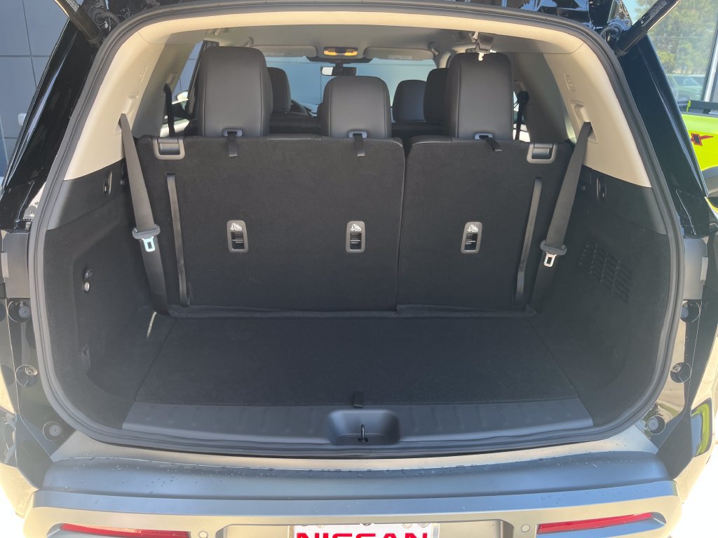 New 2026 Nissan Pathfinder SL FWD image 25