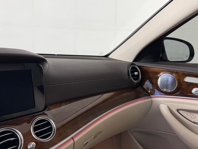 Used 2017 Mercedes-Benz E 300 4MATIC image 12