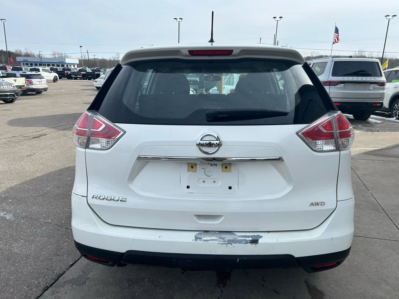 Used 2016 Nissan Rogue S image 6