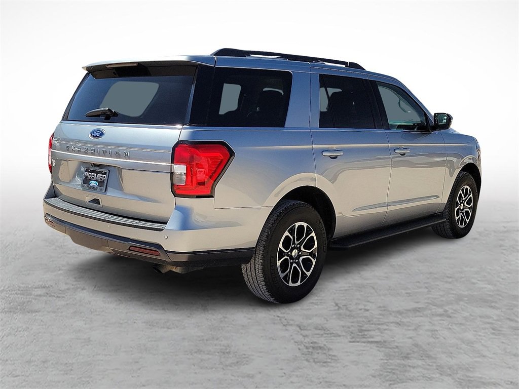 Used 2022 Ford Expedition XLT image 11