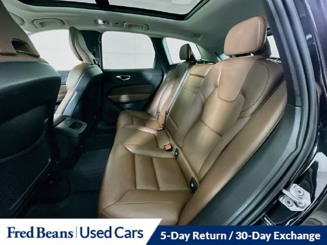 Used 2020 Volvo XC60 T5 Momentum w/ Protection Package Premier AWD/4WD image 28