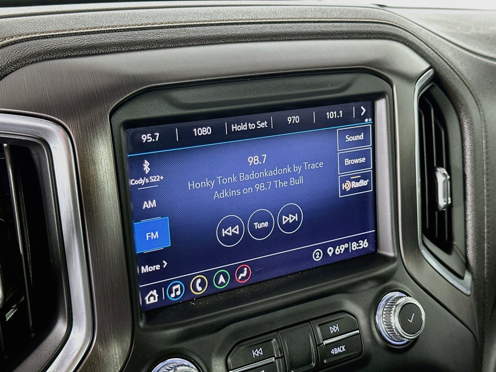 Used 2020 GMC Sierra 3500 AT4 w/ AT4 Premium Package AWD/4WD image 16