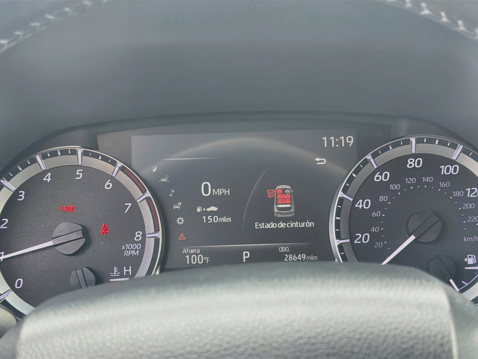 Used 2023 Toyota Highlander LE FWD image 11