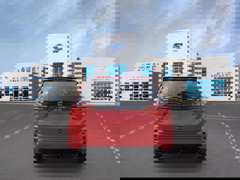 New 2024 Ford Edge ST-Line w/ Class II Trailer Tow Package image 5